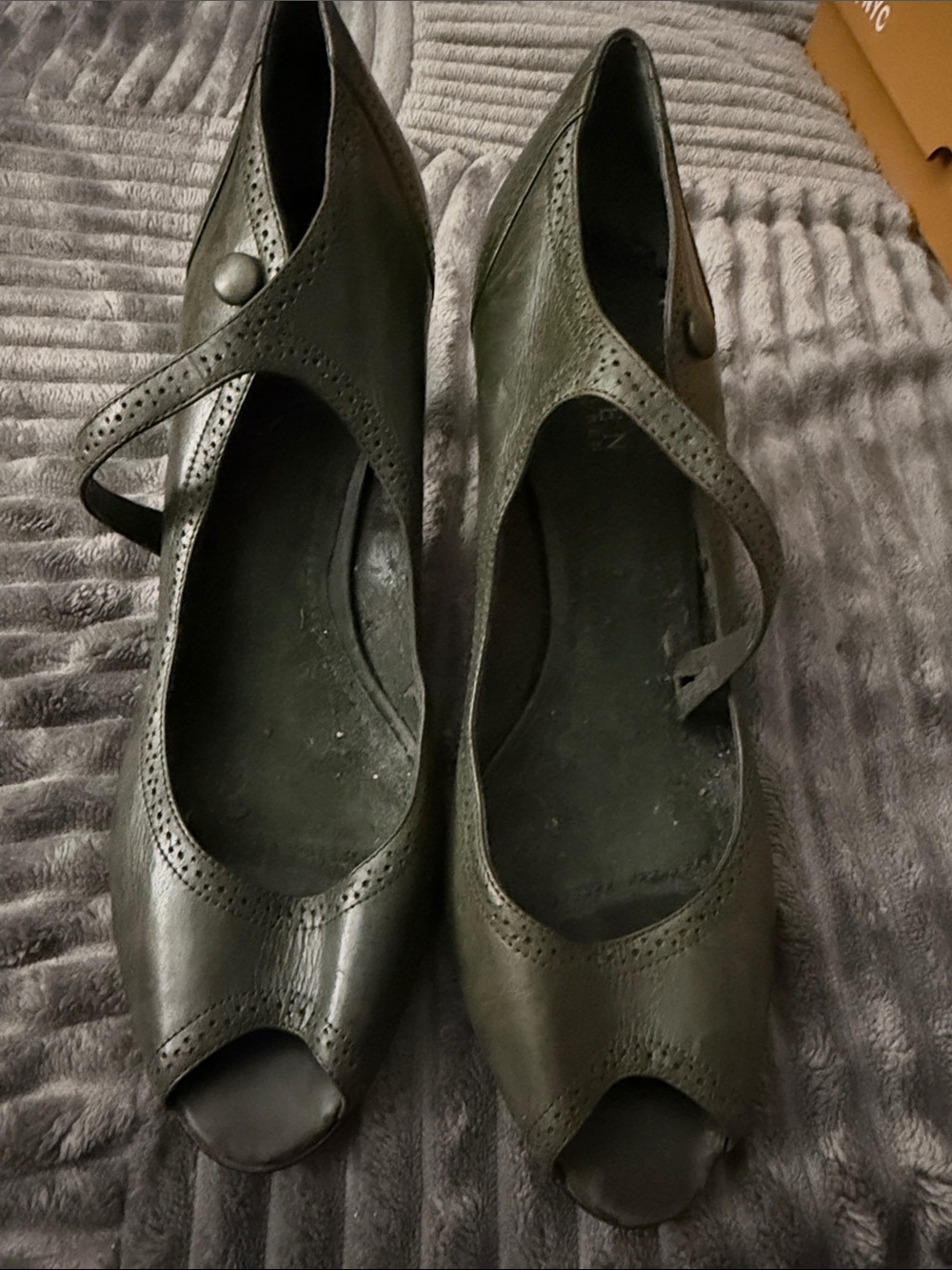 Lauren Ralph Lauren Olive Green Mary Jane Oxfords